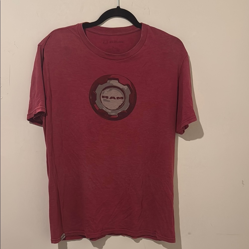 Men’s size large RAM T-shirt